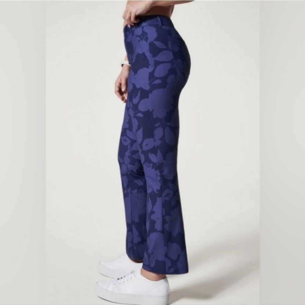 💜 SPANX Golf Sunshine Kick Flare Floret Baby Blue Shaper Pants